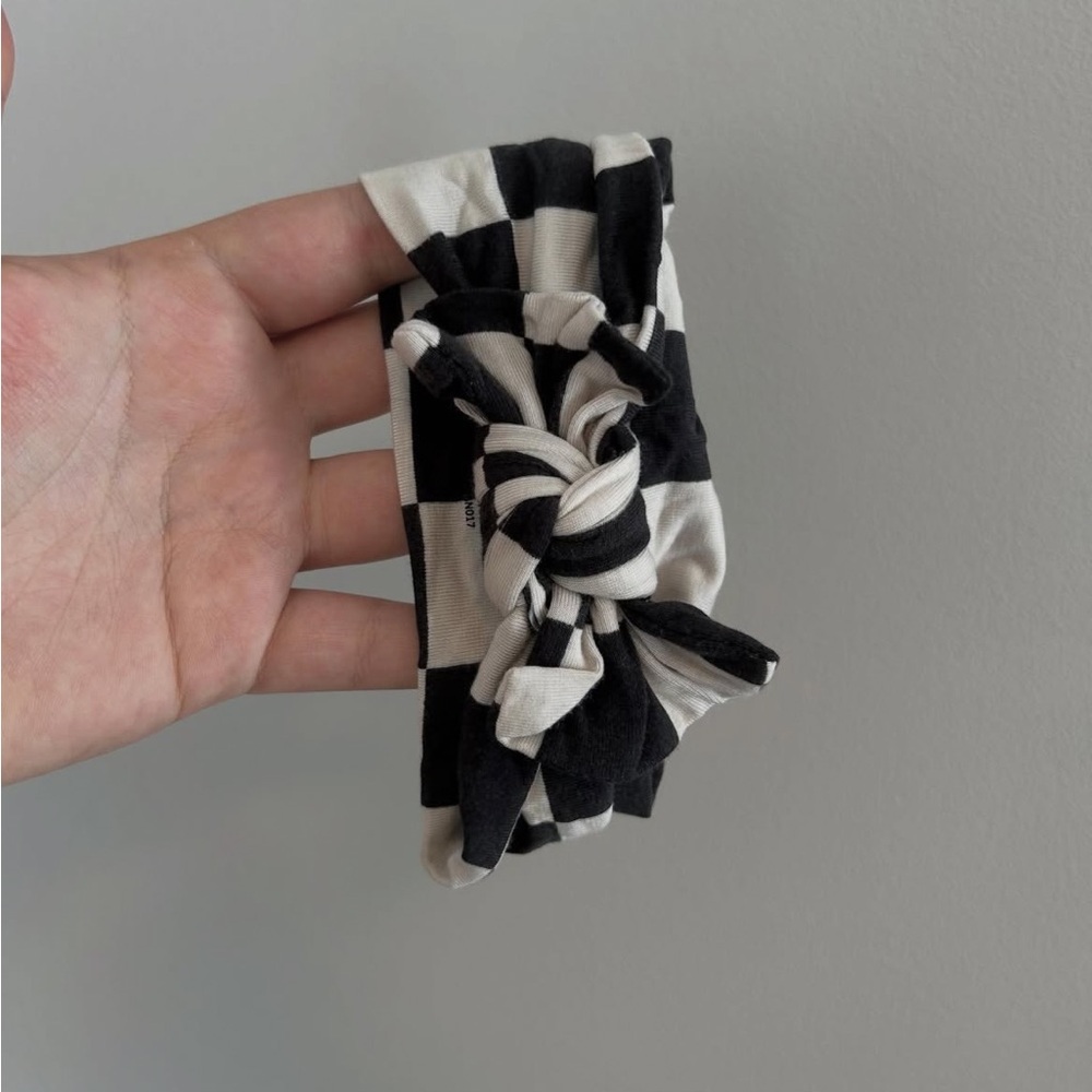 Pip & phee 0/6m Black and White Checkered Headband bow